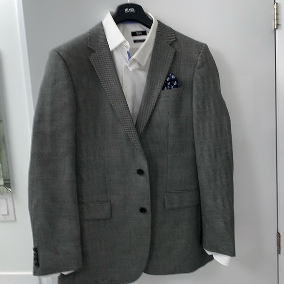 Hugo Boss Halsey2 size 42L US. 58% Wool, 32% Cotton. EUC - Picture 5 of 17